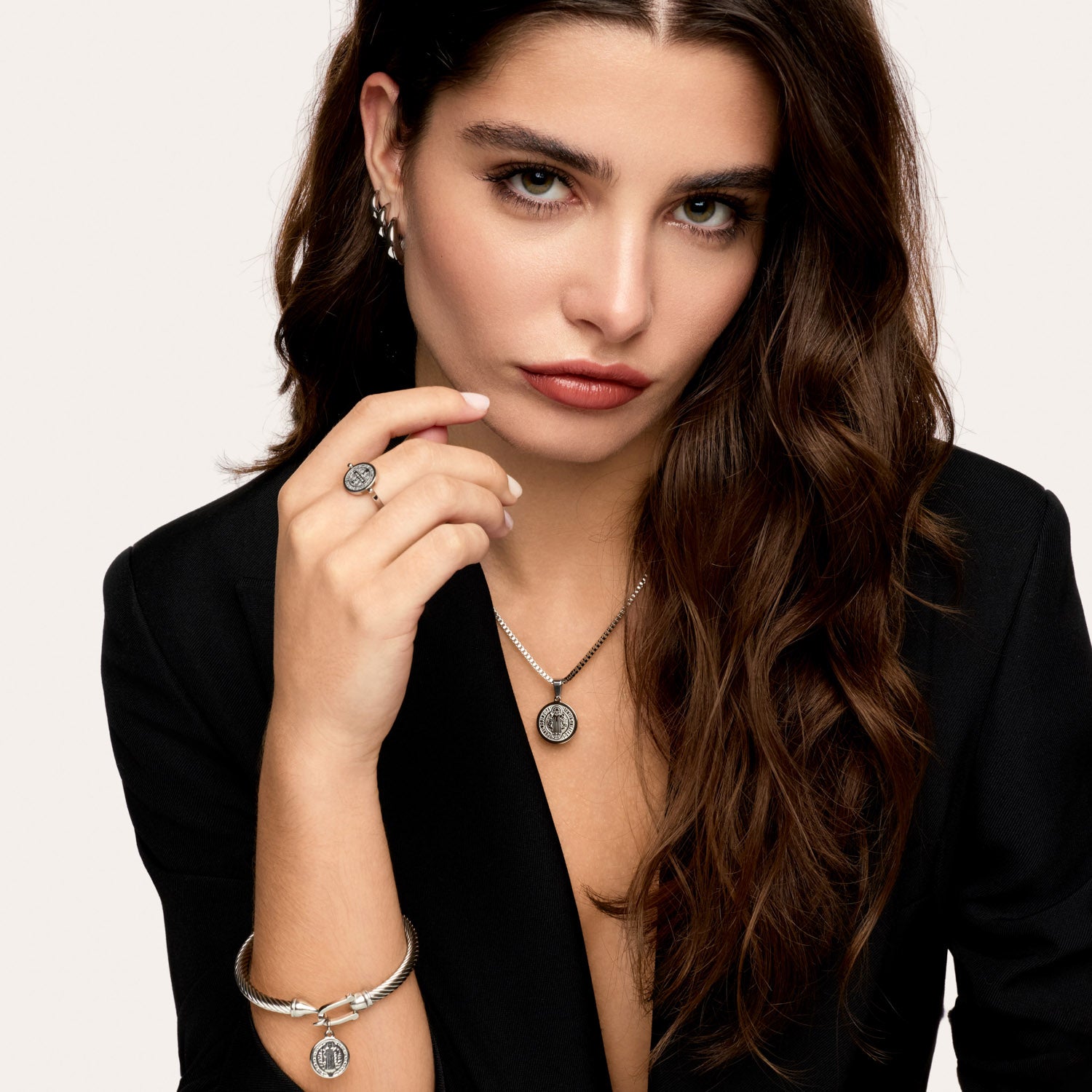 Colar Sao Bento Banhado em Prata