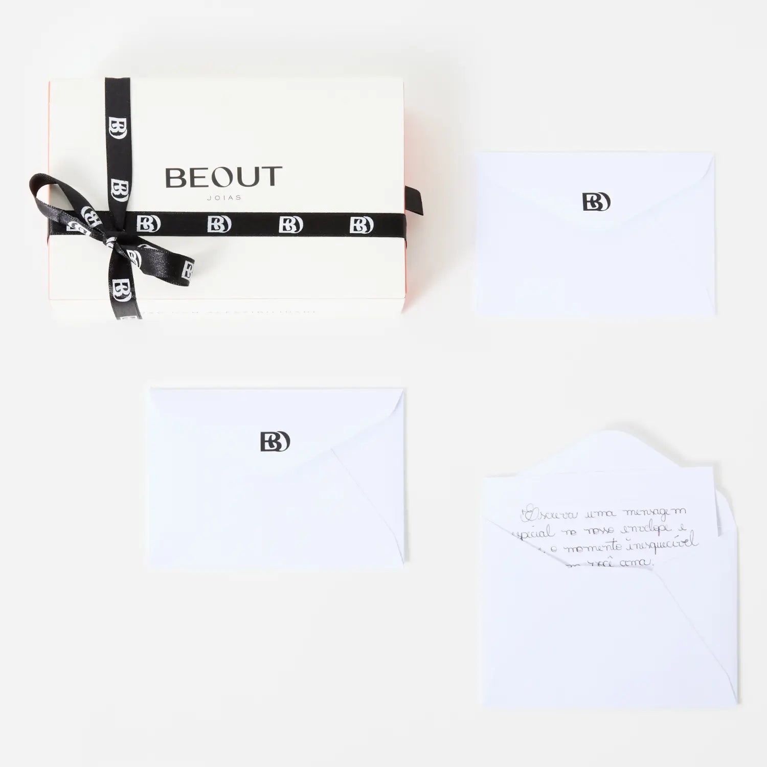 Embrulho Elegante para Presente com Mensagem Escrita à Mão