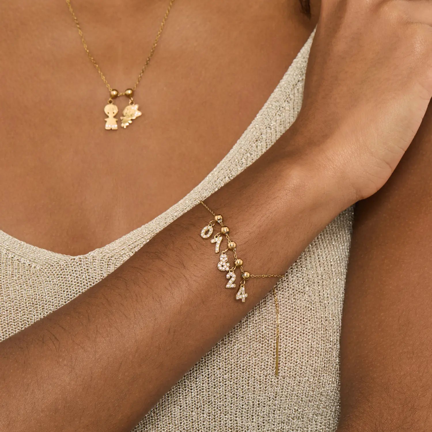 Pingente "&" Banhado em Ouro 18k