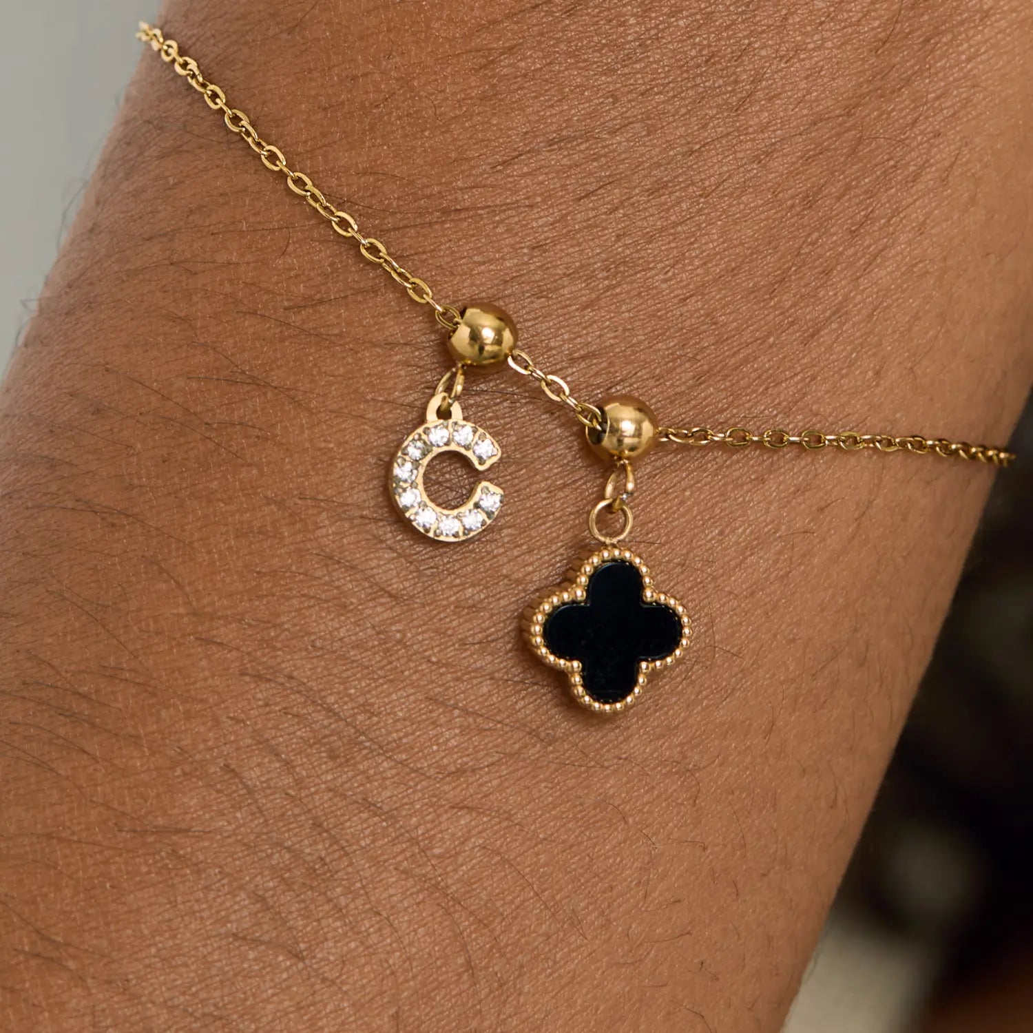 Pingente Inicial C Banhado em Ouro 18k