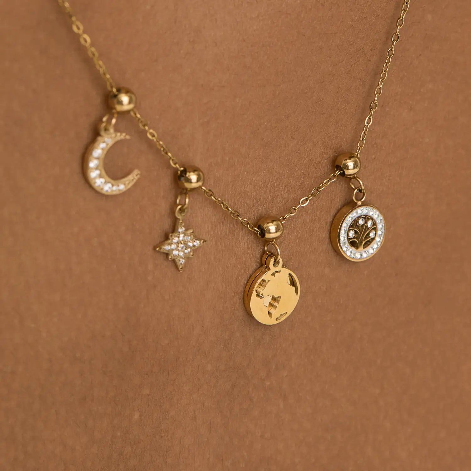 Pingente Luz da Lua Banhado em Ouro 18k