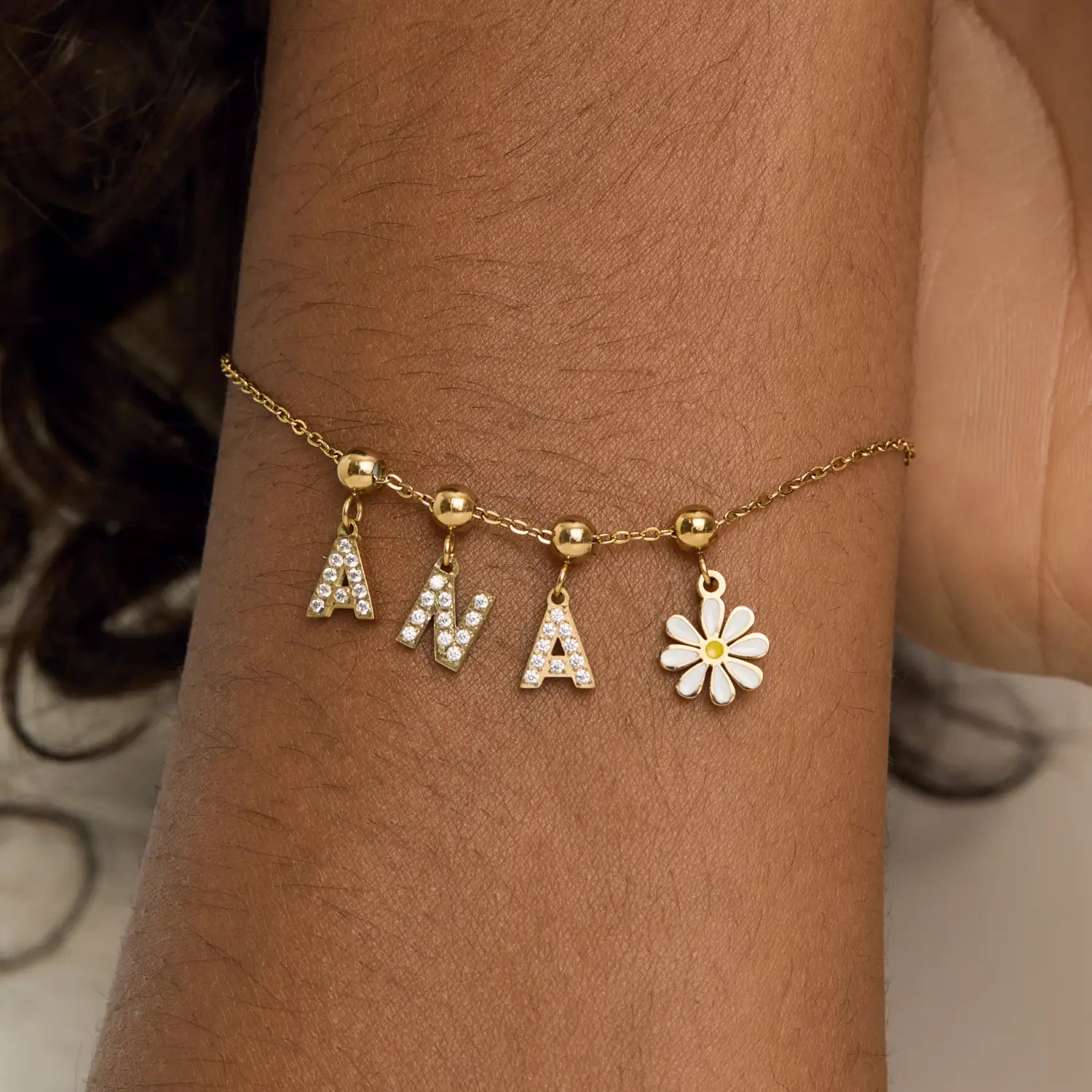 Pingente Margarida Banhado em Ouro 18k