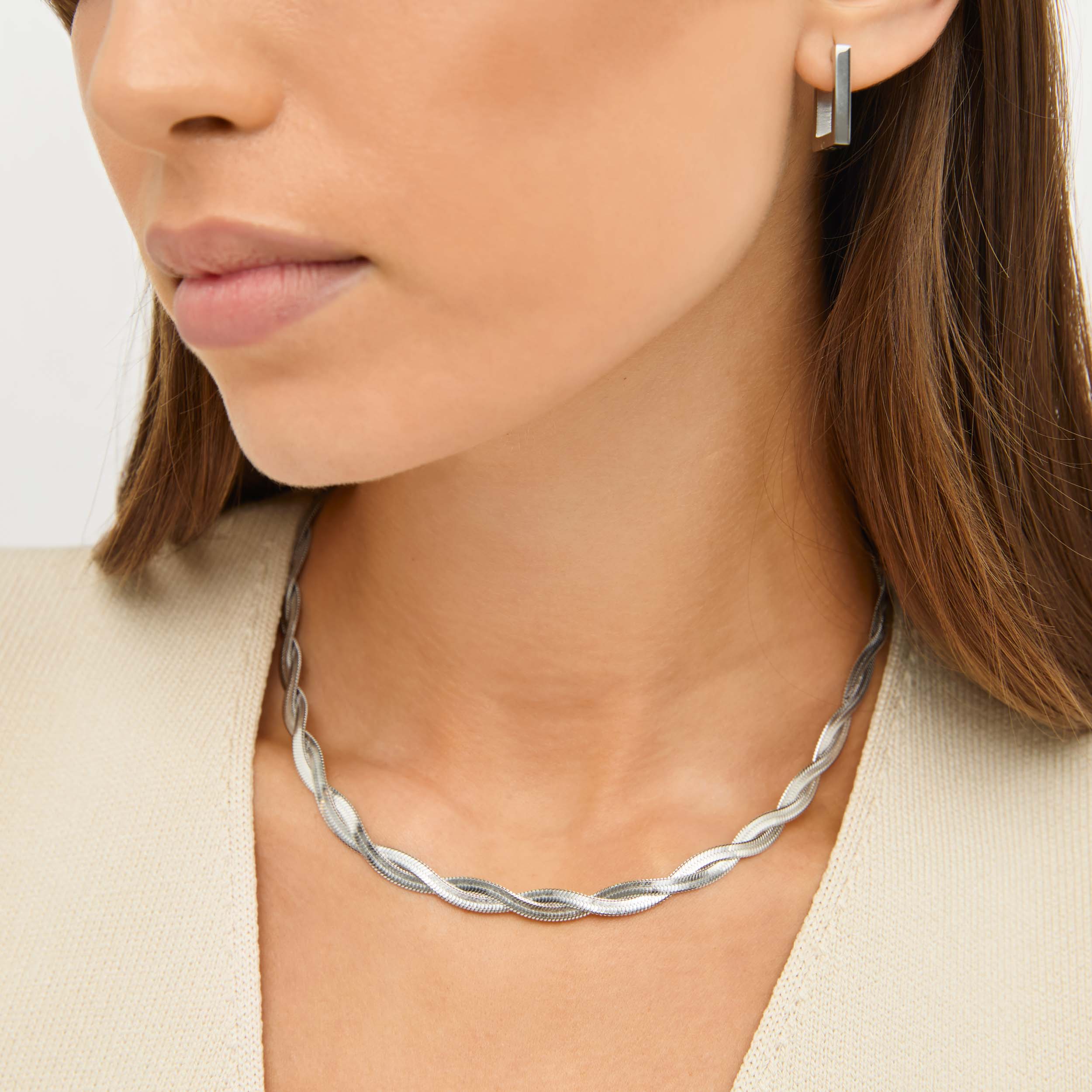 Colar Slim Entrelaçado Banhado em Prata