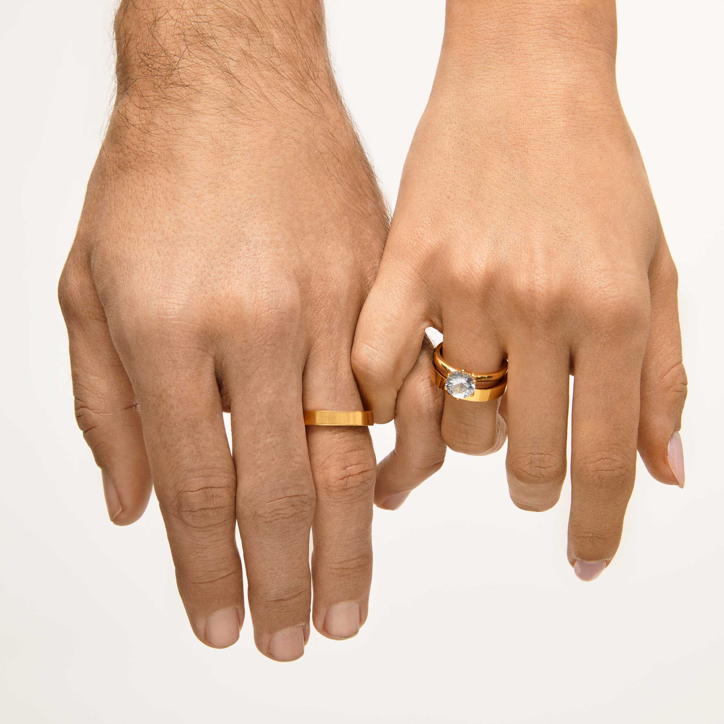 Aliança Moderna Banhada em Ouro 18k