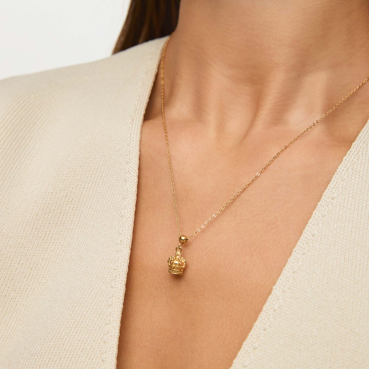 Pingente Queen Banhado em Ouro 18k