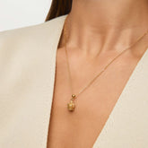 Pingente Queen Banhado em Ouro 18k