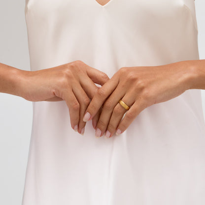 Par de Alianças Clássica 5MM Banhado em Ouro 18k