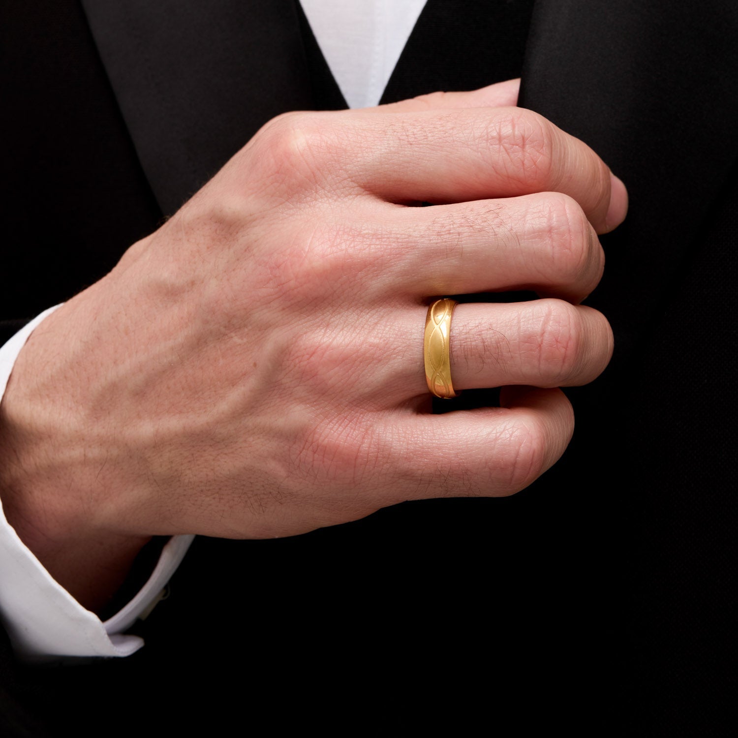 Par de Alianças Infinito Banhado em Ouro 18k