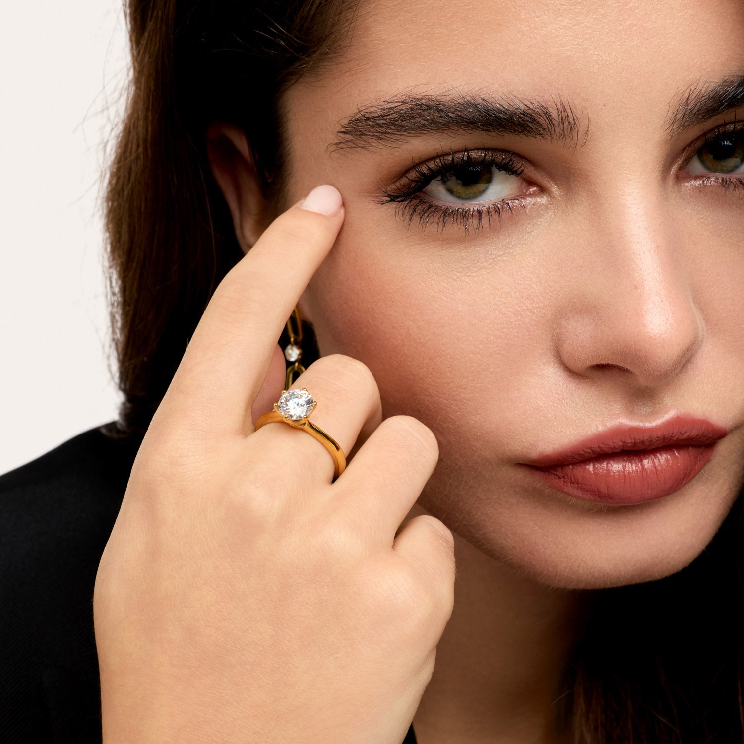 Anel Solitário Beout Banhado em Ouro 18k