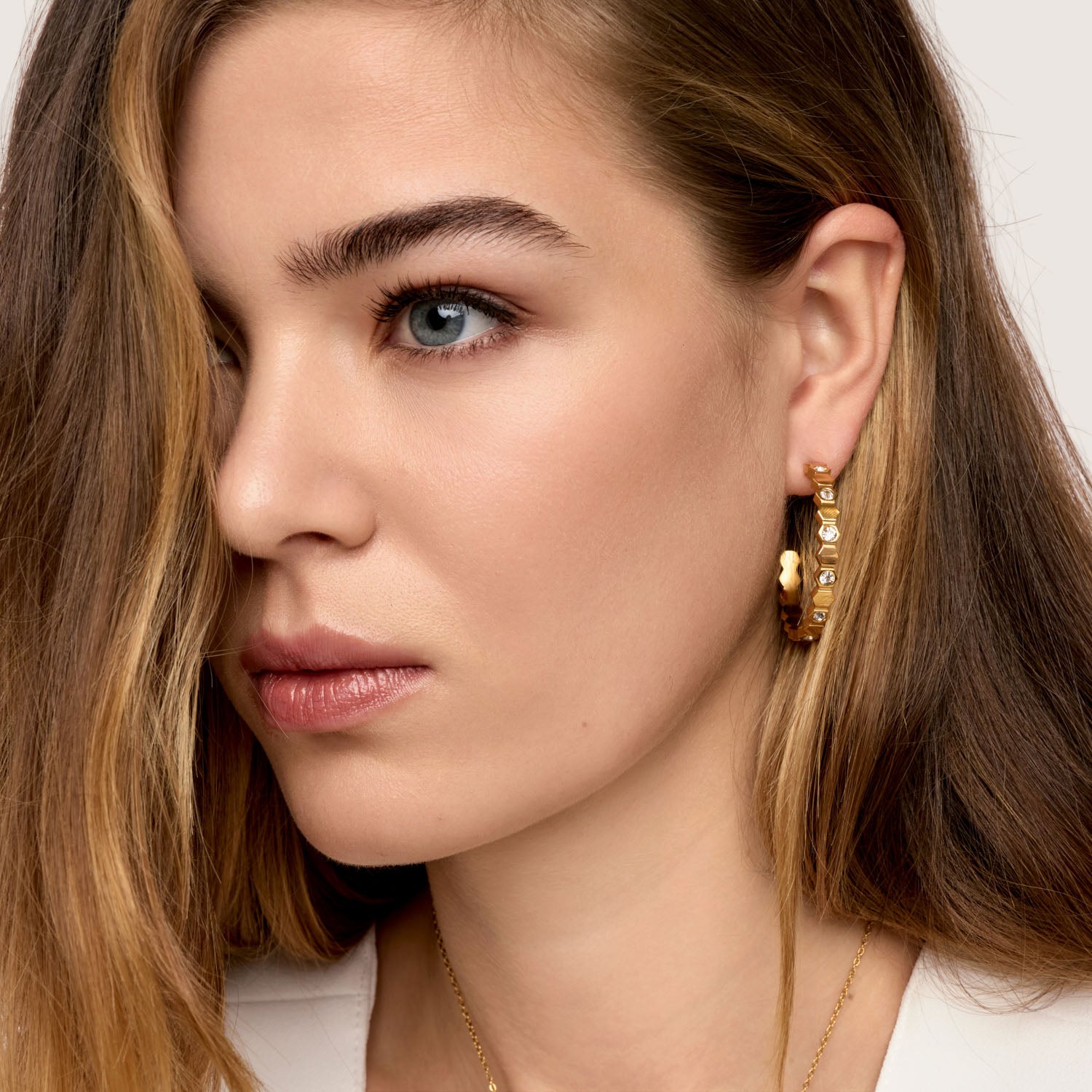 Brincos Kaena Luz Banhados em Ouro 18k