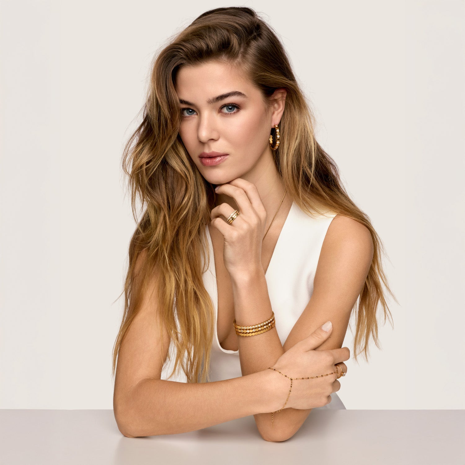 Brincos Kaena Luz Banhados em Ouro 18k