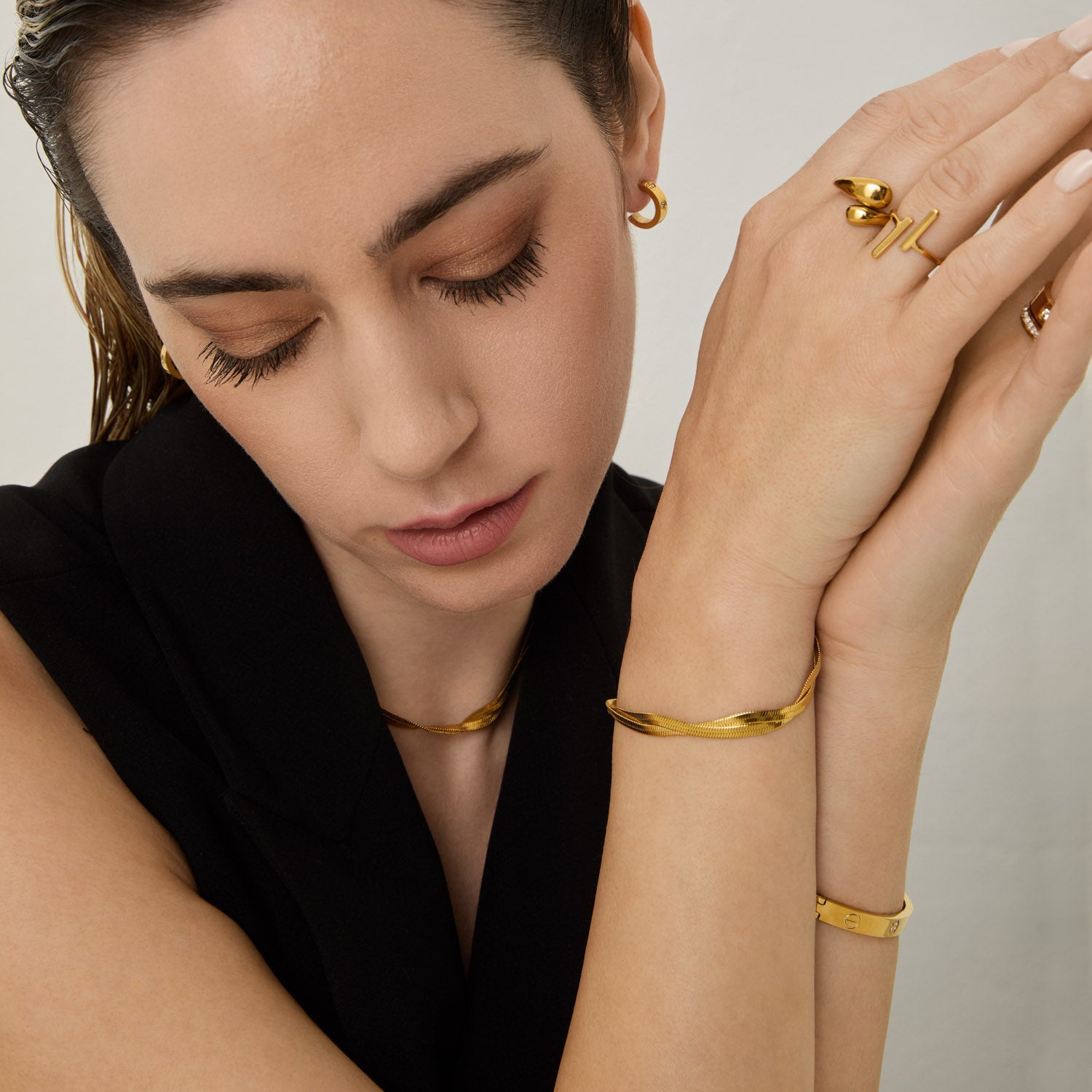 Pulseira de Corrente Slim Entrelaçado Banhada em Ouro 18k