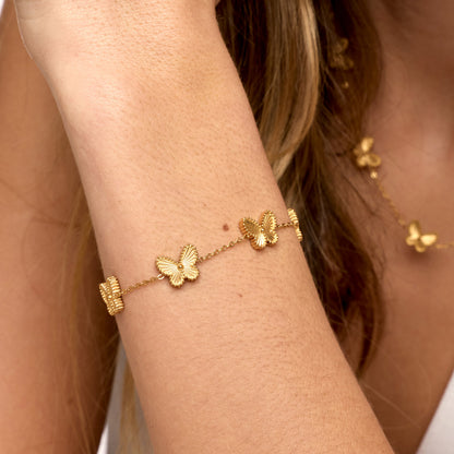 Pulseira Borboleta Banhada em Ouro 18k