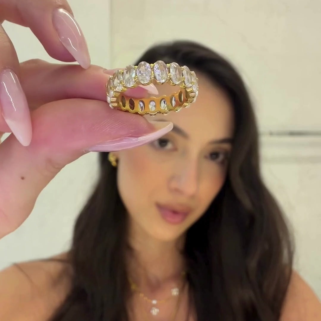 Anel Riviera moderna 