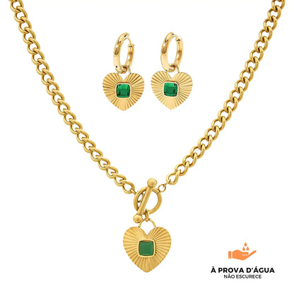 Conjunto Coração Esmeralda Banhado em Ouro 18k